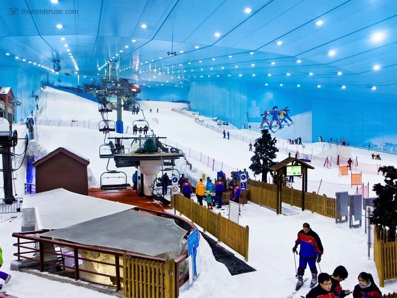 Ski Dubai - melhor resort de esqui indoor do mundo - jovens Emirados Árabes - resort dubai